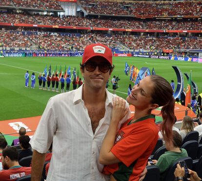 Só foi pena a derrota! Júlia Palha e Frederico Porém Murta planearam a lua de mel de forma a verem Portugal no estádio do Texas