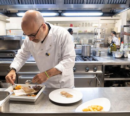 Ministro Pinto Luz é verdadeiro mestre de culinária. Fez um gaspacho para homenagear a família e arriscou a reputação toda num pargo