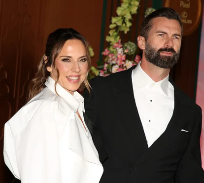 A ausência mais notada! Victoria Beckham não esteve no casamento de Mel C... mas marcou presença de uma forma muito especial