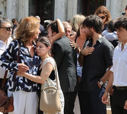 Cristina Thorbjornsen, a ex-mulher de Luís Represas, não esconde a tristeza na despedida do cantor