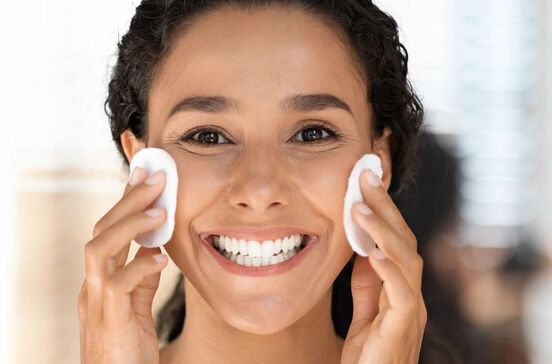 Consiga uma boa limpeza facial