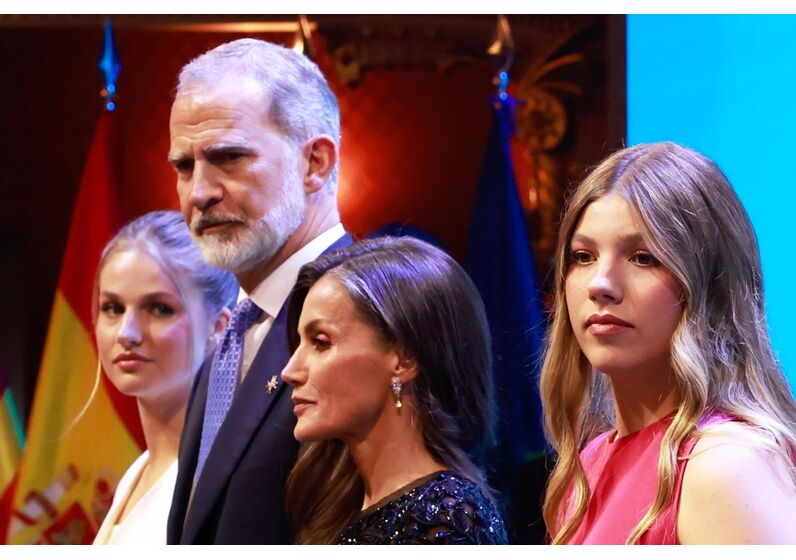 Leonor, Felipe VI, Letizia e Sofia