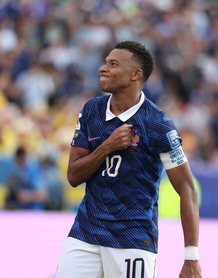 Mbappé joga pela seleção francesa