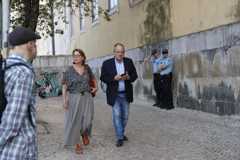 Velório de Luís Represas na Basílica da Estrela com a presença do filho Nuno