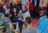 Dom Duarte Pio e Isabel de Herédia em momento da tradição portuguesa
