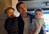 João Palhinha regressa ao Benfica com os filhos após deixar Munique