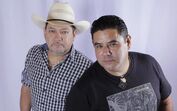 Matheus e Lucas, dupla sertaneja, em imagem