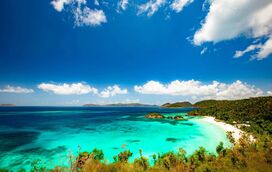 Esta praia de um azul inacreditável é a mais bela do mundo! Mas há uma portuguesa na lista