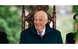 Família real da Noruega sem descanso. Depois de Mette-Marit, rei Harald é hospitalizado