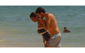 O casal sensação deste verão: Sebastião Bugalho e Margarida Campelo há seis anos a esconder a relação, surgem juntos no Algarve 