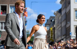 "Casal de vigaristas": As duras acusações, que descrevem Harry como "preguiçoso" e Meghan uma "adolescente má" e agora voltam à tona