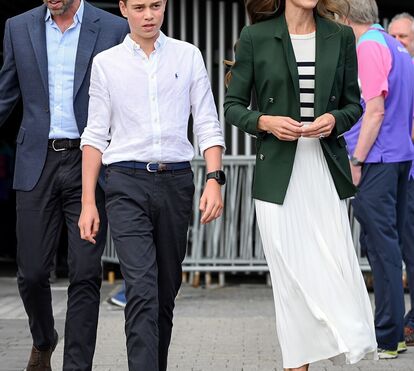 Príncipe George em Eton: quarto privado, governanta e mordomias de luxo