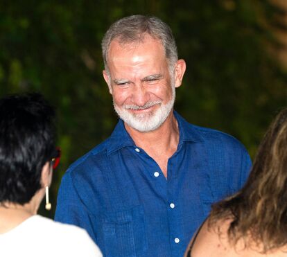 'Sururu' em Espanha. Rei Felipe VI 'apanhado' a beber uma cerveja. Violou ou não o protocolo?