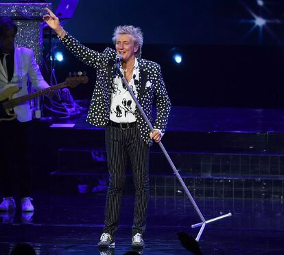 Rod Stewart cancela digressão mundial e é operado ao coração