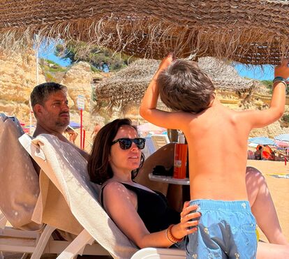 Entre praia, família e muita descontração: assim estão a ser as férias de Joana Marques