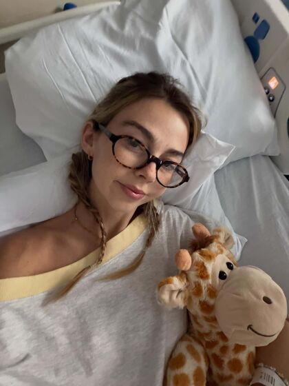 Sydney Towle, influenciadora de 26 anos, faleceu após luta contra cancro raro