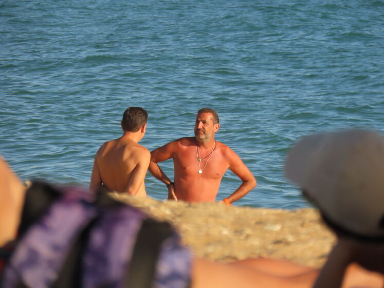 Montenegro regressou à praia do costume com Hugo Soares