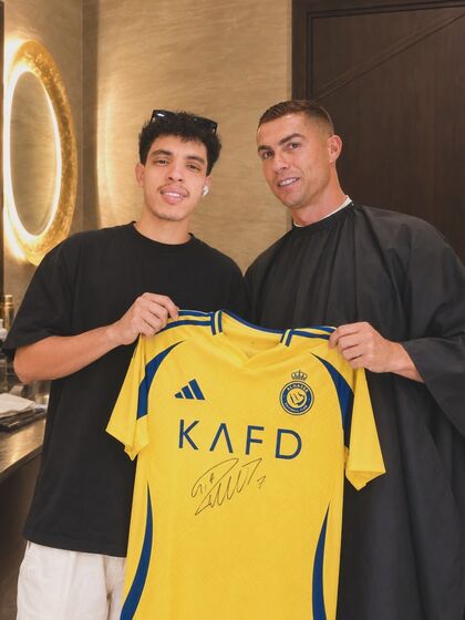 Cristiano Ronaldo com o hairstylist