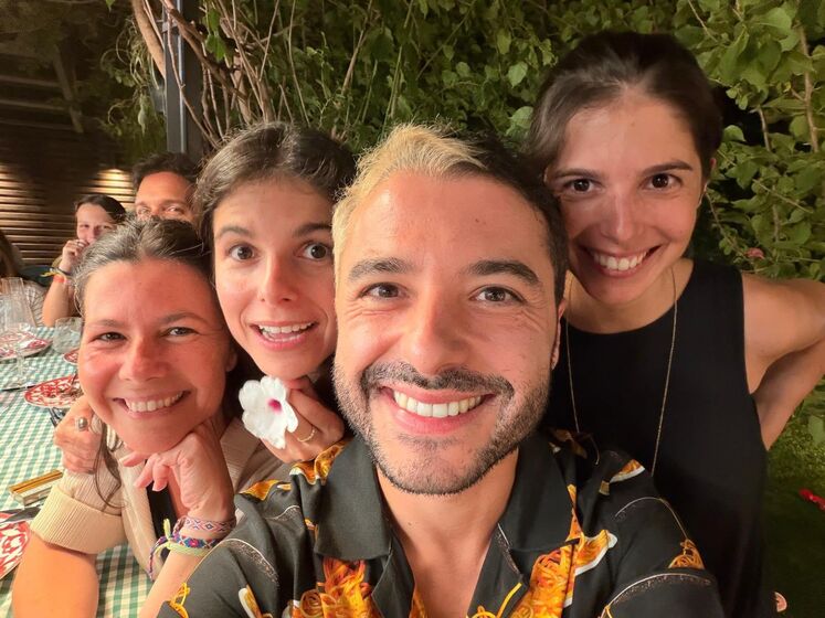Júlia Pinheiro com os filhos e a enteada, Sofia