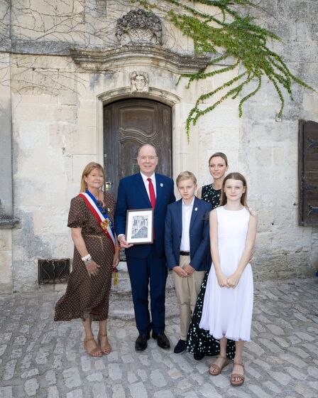 Família real do Mónaco em cerimónia protagonizada por Jacques