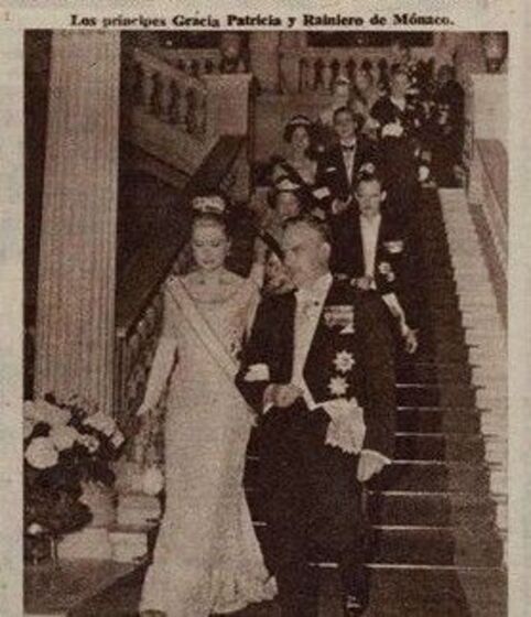 Grace Kelly com o vestido