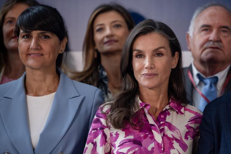 Spain's Queen Letizia (R) and Secretary of State for Digitalization